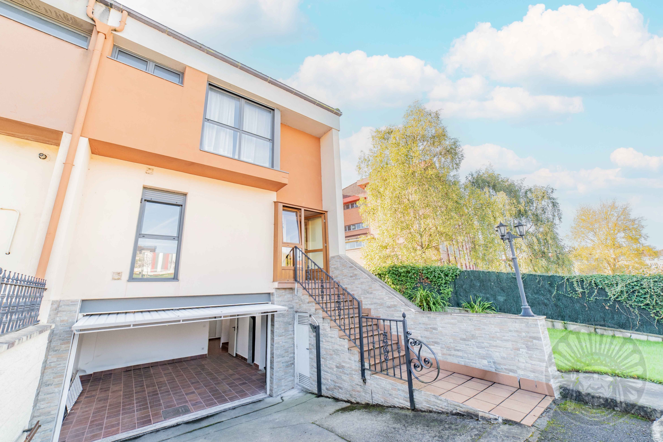 Chalet residencial en Corvera