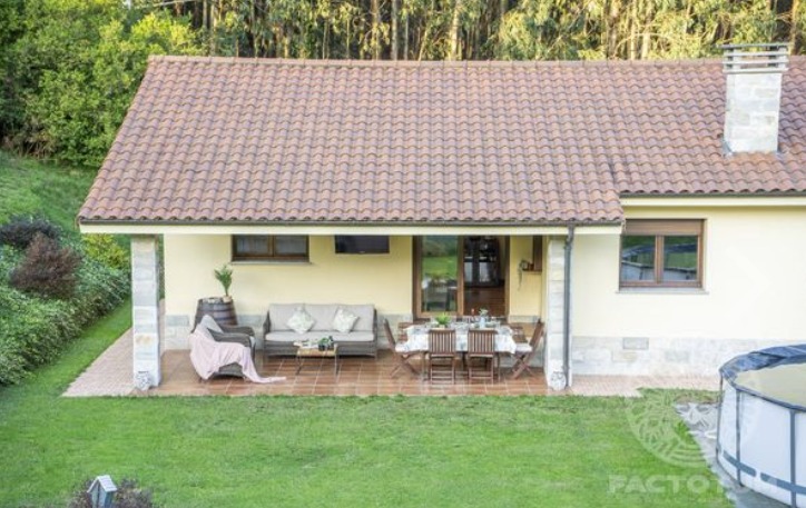 Chalet independiente en Piedras Blancas