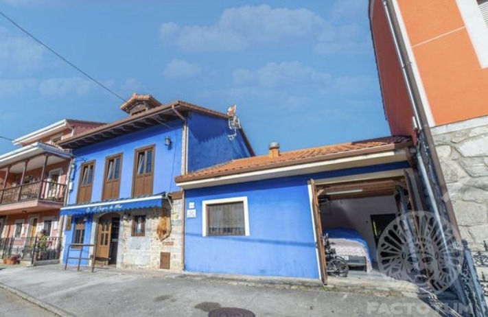 Casa tradicional asturiana en Illas